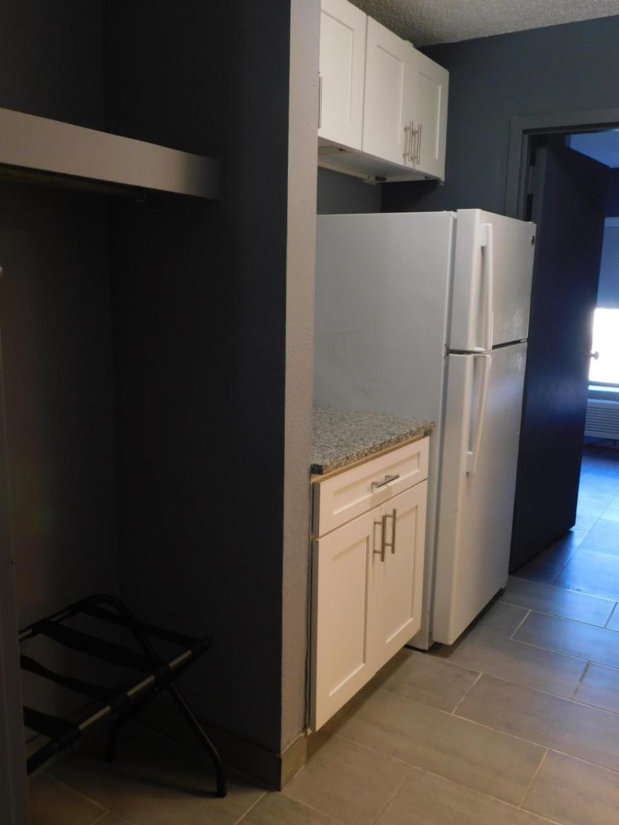 Hotel 10 Extended Stay New Orleans Room photo